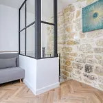 Design Loft For 6 Guests In Sentier *