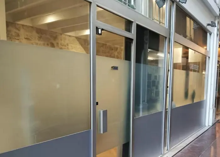 Design Loft For 6 Guests In Sentier Apartmán *