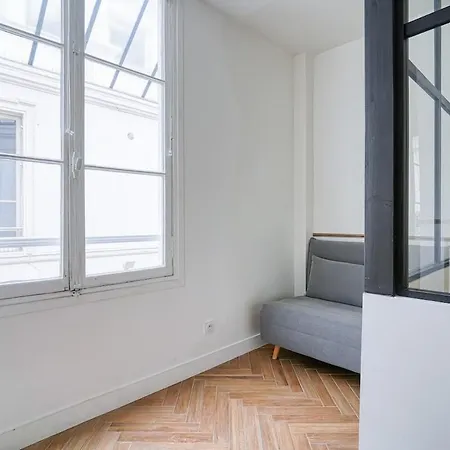 Design Loft For 6 Guests In Sentier *