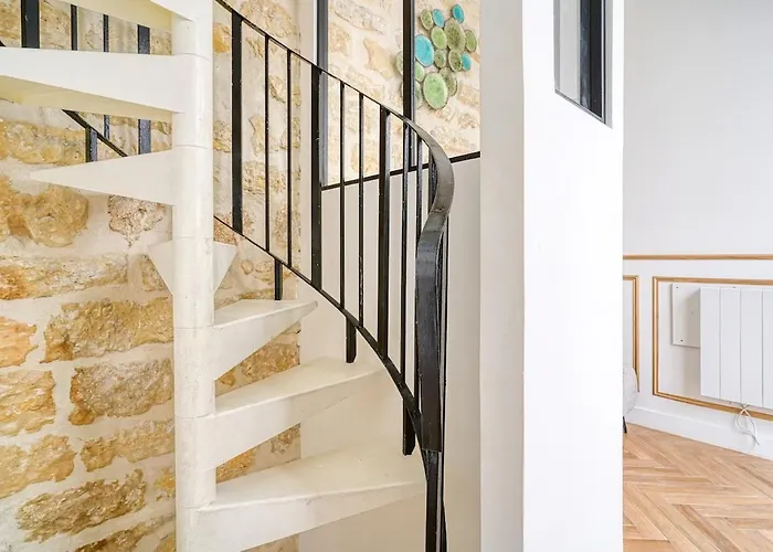 Design Loft For 6 Guests In Sentier